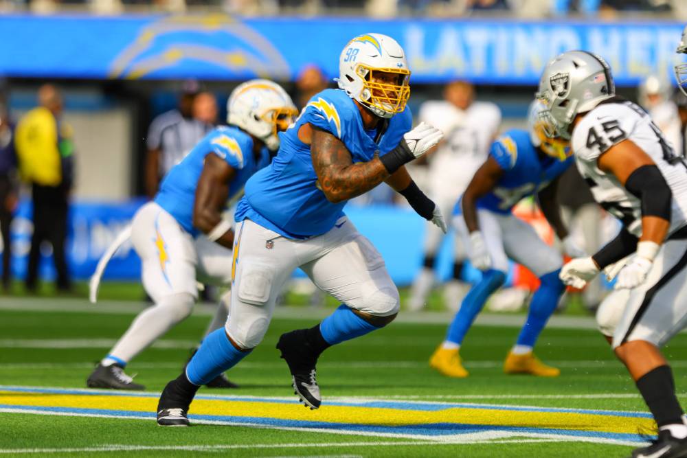 Jogadores do Chargers durante partida da NFL